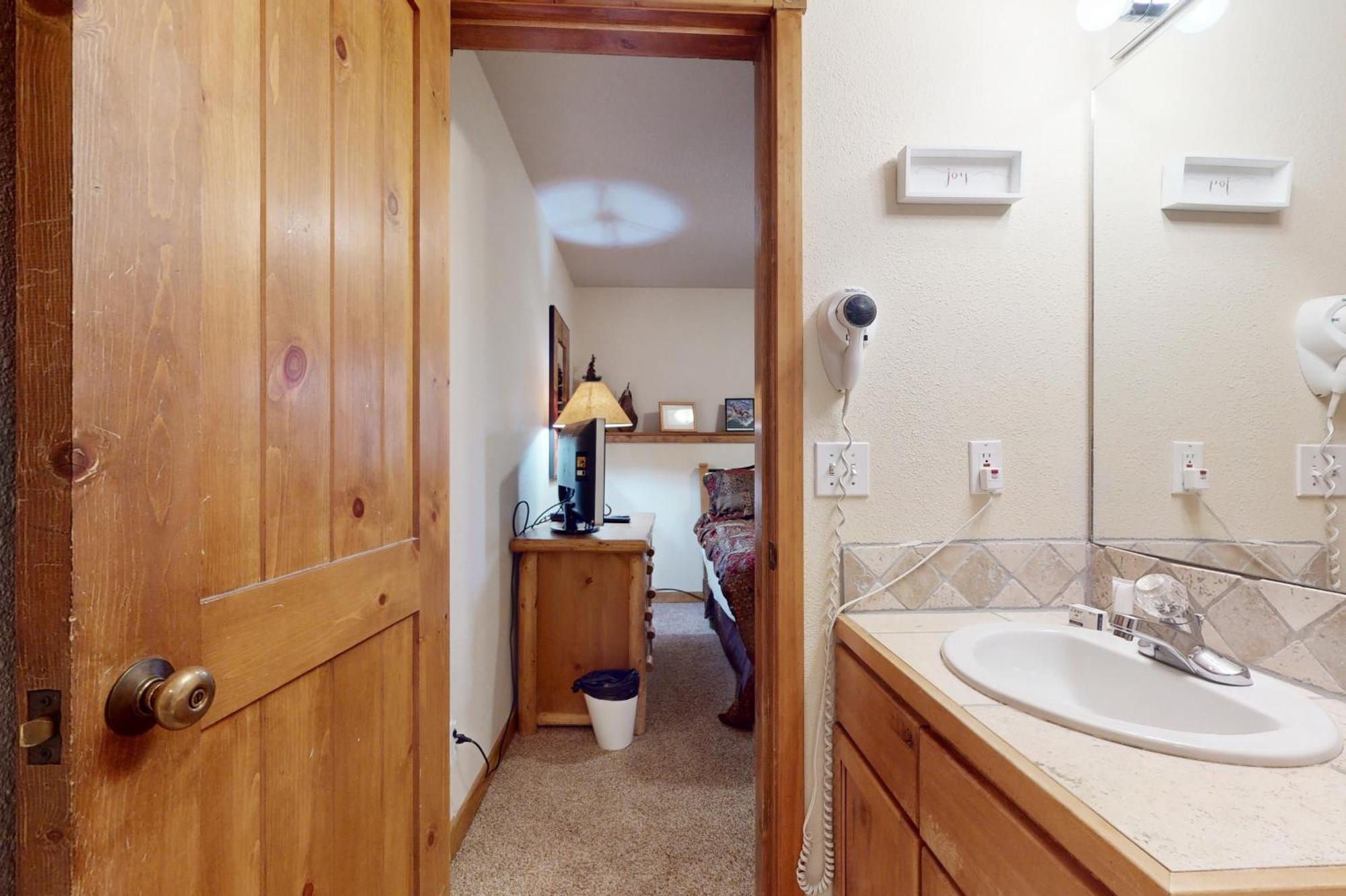 The Pines Condo Unit 2044 キーストーン エクステリア 写真